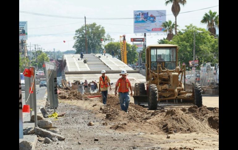 La vialidad fue pavimentada con concreto hidráuiloc, de Avenida Patria a la Glorieta de La Normal. ARCHIVO  /
