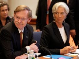 Robert Zoellick, presidente del Banco Mundial, y Christine Lagarde, la directora gerente del FMI en la reunión en Washington. REUTERS  /