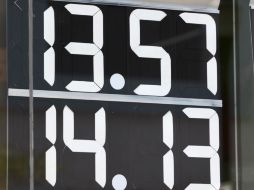 En las casas de cambio de Guadalajara el dólar subió hasta los 14.13 pesos. A. GARCÍA  /