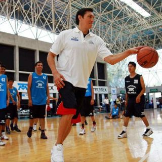 Nájera encabeza la Selección de basquetbol