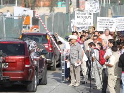 Realizaron hoy la tercera protesta, frente a las oficinas de la Secretaría de Comunicaciones y Transportes. S. NÚÑEZ  /