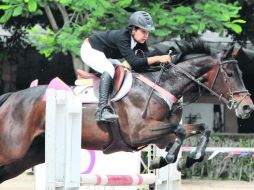 En la gran final Hissam Quintero, en “Ashanty”, fue más rápido que Ana Victoria Leroy en “Tulum”, logró la pista en 31.69 segundos. EFE  /
