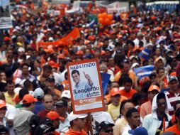 Simpatizantes del líder de “Voluntad popular” se congregan en las calles para festejar el inicio de la campaña. EFE  /