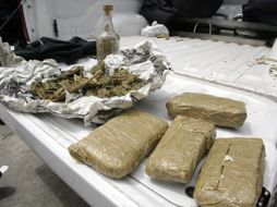 Los policías federales han decomisado 448 mil 250 kilos de mariguana en diversos puntos del país. ARCHIVO  /