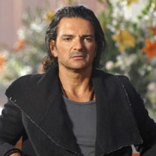 Ricardo Arjona alista lanzamiento de ''Independiente''