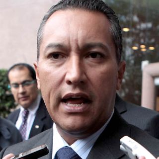 Exhorta Blake al Congreso a aprobar Código Federal Penal