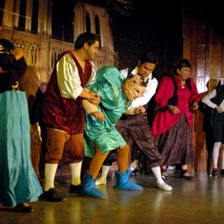 Muestra montaje el valor de la tolerancia y la amistad