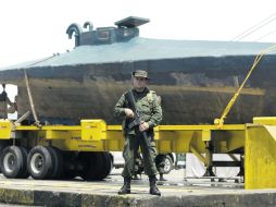 El sábado fue interceptado un semi-submarino en Colombia, que traía un cargamento de droga perteneciente supuestamente a las FARC. AP  /