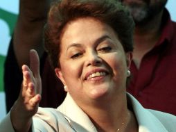 Dilma Rousseff, a través de su programa de radio, comentó que Brasil destaca en el escenario internacional. AP  /