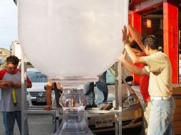 En la fotografía, la chabela -copa- para el coctel con una altura de casi 1.80 metros. EL UNIVERSAL  /