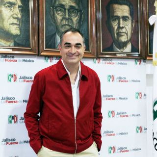 Salvador Caro critica las aspiraciones de Alfonso Petersen