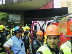 Personal de Bomberos y Protección Civil confirma que los tanques estacionarios del Hotel Lafayette funcionan con normalidad. M. PATIÑO  /
