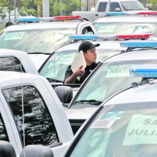 Entregan patrullas a municipios