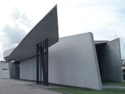 Estación de Bomberos en Suiza de de Zaha Hadid. ESPECIAL  /