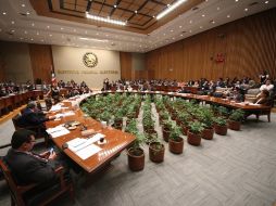 El Consejo General del IFE prevé multar con 66 millones de pesos a los siete partidos políticos. ARCHIVO.  /