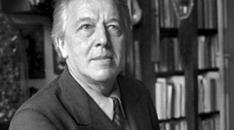 En la fotografía, el autor de los manifiestos surrealistas, André Bretón. ARCHIVO  /