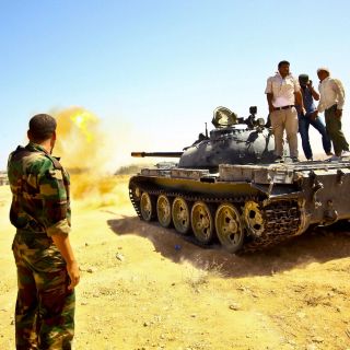 Gadhafi llama a sus seguidores a continuar luchando hasta la muerte