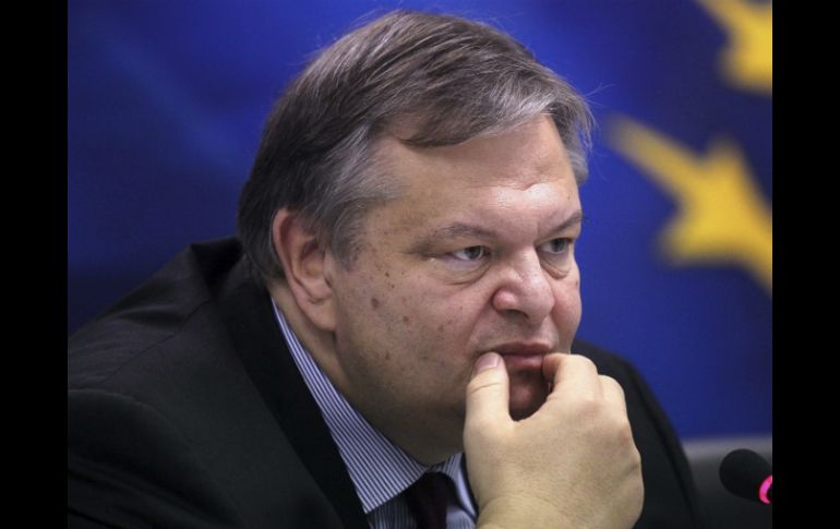 El ministro griego de finanzas, Evangelos Venizelos, aseguró que inspectores analizarán si Grecia cumple sus compromisos de ahorro. EFE  /