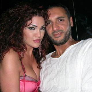 Difunden fotos familiares de hijo de Gadhafi