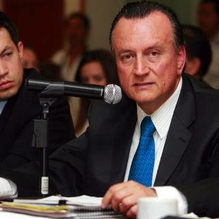 Anuncia secretario de Trabajo homologación salarial para enero próximo