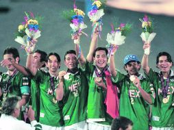 Imagen de la última Selección varonil mexicana, medallista de oro, la cual ganó en los Juegos Panamericanos de Winnipeg, 1999. MEXSPORT  /