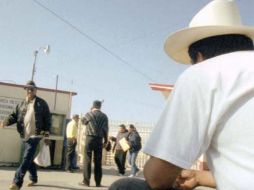 En Estados Unidos viven aproximadamente 11 millones de indocumentados, la mayoría hispanos. ARCHIVO  /