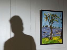 Según los fanáticos, el autor y cantante plagió las fotografías de diferentes artistas, lo que pone en duda su originalidad. AFP  /