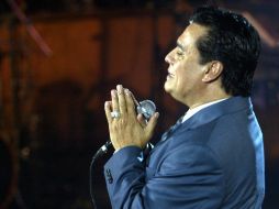 A partir de este miércoles, '1 es Juan Gabriel' saldrá a la venta tanto en su edición física como digital. ARCHIVO  /