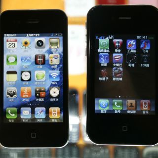 Cinco detenidos por falsificación de iPhone