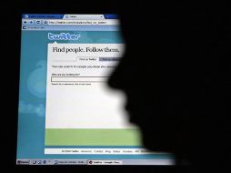 Los investigadores recurrieron a estudiar los mensajes de Twitter para analizar las emociones y los estados de ánimo. ARCHIVO  /