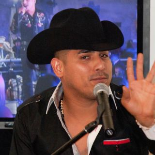 Espinoza Paz abre el corazón con la música