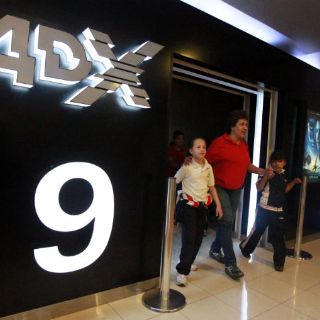 Niños viven la experiencia 4D con todos sus sentidos