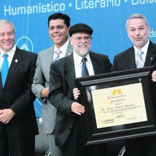 Reconocen a jaliscienses exitosos