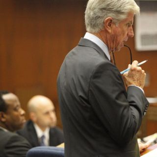 Declara paramédico que Murray ocultó haber administrado Propofol