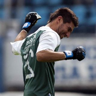 Yosgart es títular de nuevo con Cruz Azul