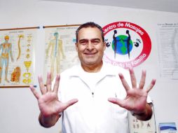 Daniel Herrera Bazán asegura que cualquier persona que padezca dolor por contractura, puede ser tratada con kinesiología.  /