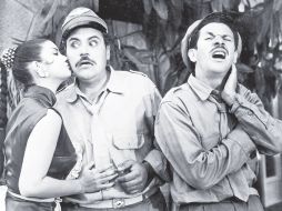 ''Capulina'' marcó época en el cine de comedia de los años sesenta al lado de Marco Antonio Campos ''Viruta''. EFE  /