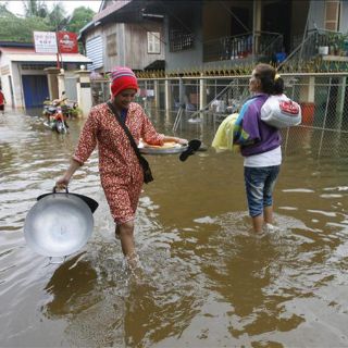 Mueren 148 personas debido a la inundaciones en Camboya