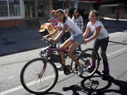 Al terminar el viaje, los niños no querían dejar de pedalear. ARCHIVO.  /