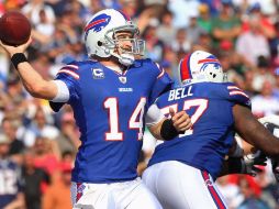 Ryan Fitzpatrick, mariscal de campo de los Bills de Buffalo, tendrá espacio hoy para maniobrar ante un equipo débil como Cincinnati. AP  /