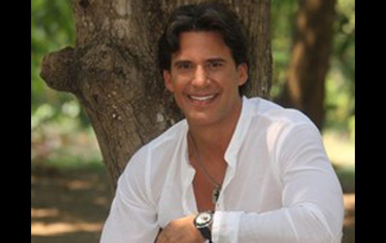 El actor afirma que la obra es una divertida y entretenida historia cargada de enredos y situaciones chuscas. NOTIMEX  /