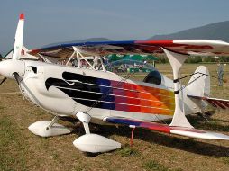 La aeronave Christen Eagle se estrelló contra el terreno cuando el piloto no recuperó altura. ESPECIAL  /