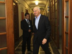 Yorgos Papendréu en un reunión para decidir reducción del sector público y los presupuestos estatales del 2012. EFE  /