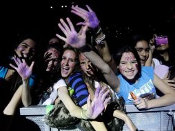 Una manifestación de alrededor de 200 jovencitas esperaban a Justin Bieber fuera de su hotel. REUTERS  /