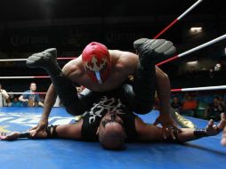 Este domingo combatieron Toscano, Guerrero Maya y Valiente vs Mr Águila, Psicosis y Rey Bucanero.  /