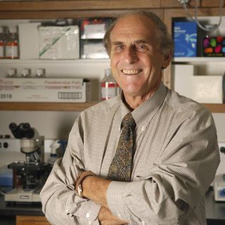 Premio Nobel de Medicina enfrenta polémica