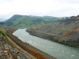 El afluente Grijalva se encuentra 49 centímetros sobre su nivel crítico. ESPECIAL  /