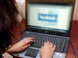 La acción se lleva a cabo mediante un mensaje privado que pide confirmar credenciales de acceso. ARCHIVO  /