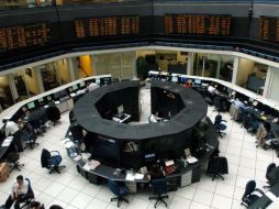 El Indice de Precios y Cotizaciones (IPC), principal indicador del mercado local, finalizó en 33 mil 113.88 unidades. ESPECIAL  /