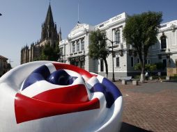 Las flores representan la cultura, las costumbres y  características de los 42 países que competirán en los JP. EFE  /